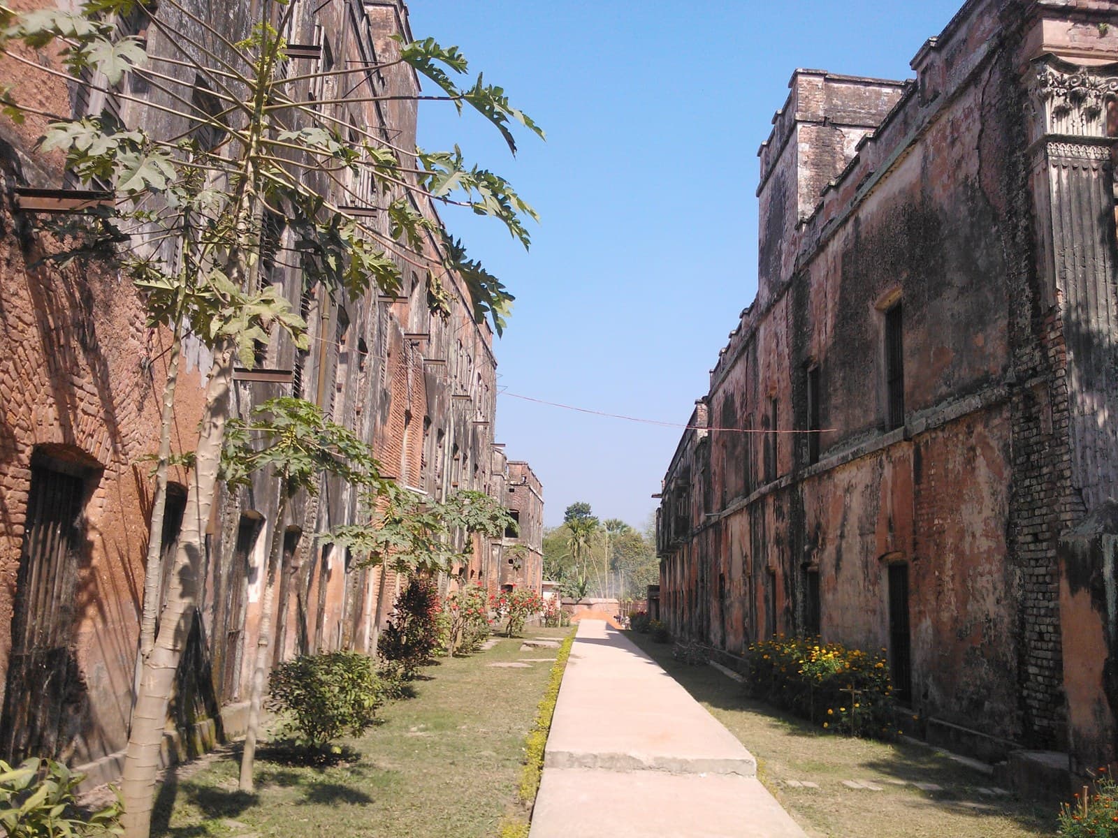 বালিয়াটি জমিদার বাড়ি