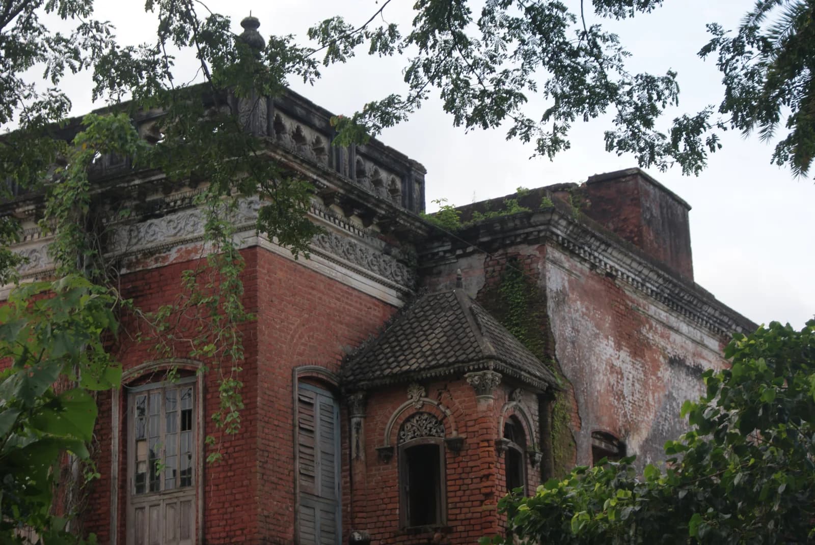 মুড়াপাড়া জমিদার বাড়ি